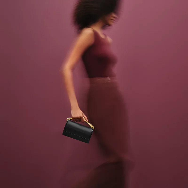 maximors-ii-bag--086313CK89-worn-9-0-0-800-800_g
